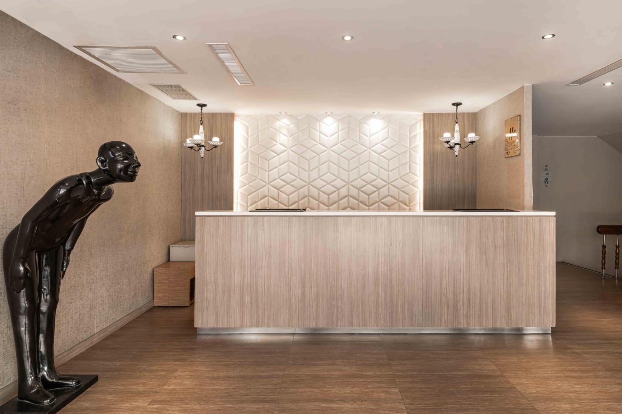 The Riverside Hotel Старе місто Хенчун Екстер'єр фото